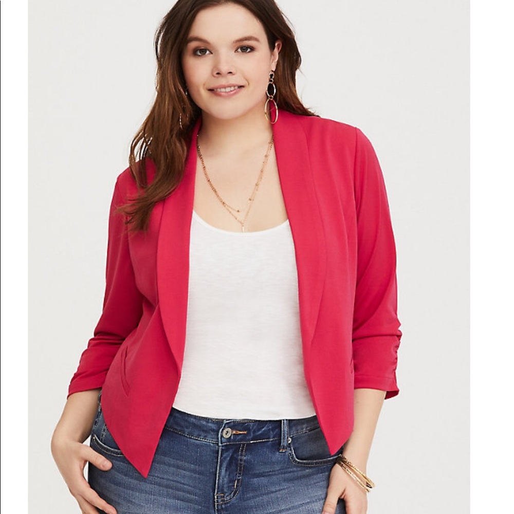 Pink stretch crepe blazer